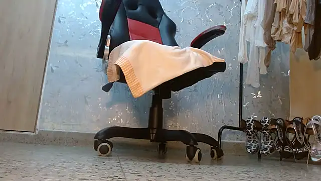 Samantabrown  online show from 01.07.26