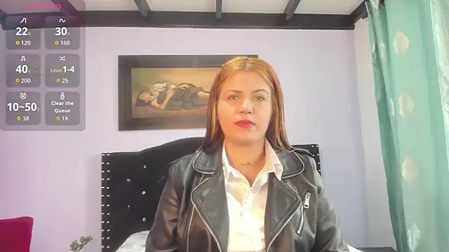 Alexandra Torress online show from 10.18.25