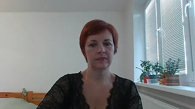 Snapshot of LoraLoraMay chatting on 09.16.25 LoraLoraMay online show from 09.16.25