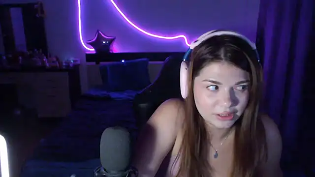 helengilmor online show from 09.29.25