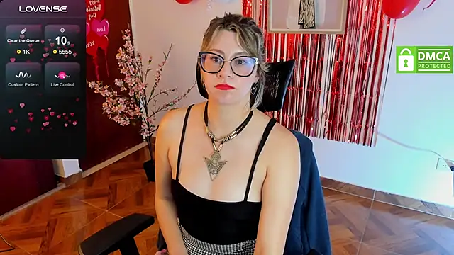 Chanelll Taylorr  online show from 02.15.25