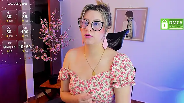 Chanelll Taylorr  online show from 03.13.25