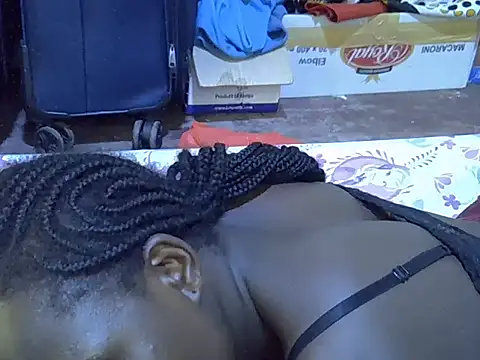 Snapshot of Adaline-Paris chatting on 01.08.26 Adaline-Paris online show from 01.08.26