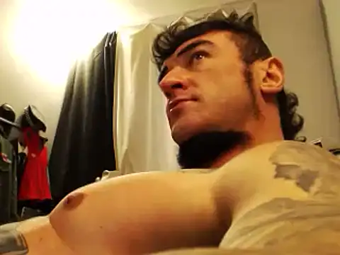 Snapshot of ballardbret chatting on 01.05.25 ballardbret online show from 01.05.25