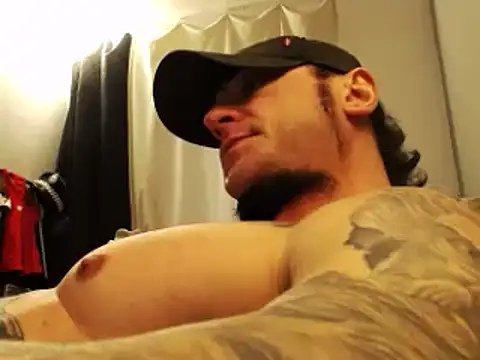 Snapshot of ballardbret chatting on 01.14.25 ballardbret online show from 01.14.25