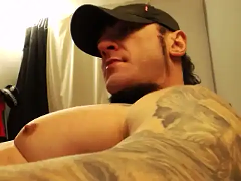 Snapshot of ballardbret chatting on 01.15.25 ballardbret online show from 01.15.25