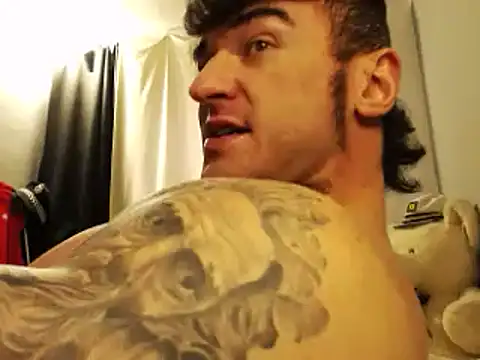 Snapshot of ballardbret chatting on 02.28.25 ballardbret online show from 02.28.25