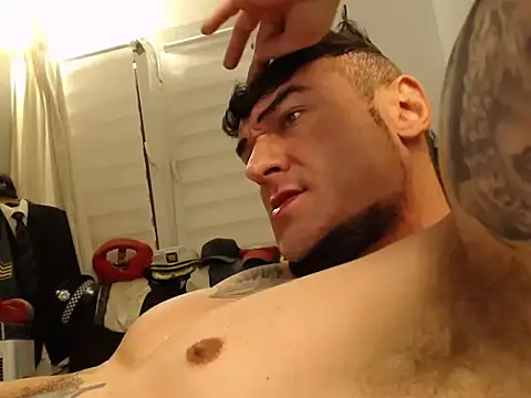 Snapshot of ballardbret chatting on 09.08.25 ballardbret online show from 09.08.25