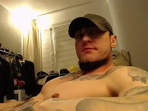 Snapshot of ballardbret chatting on 11.26.25 ballardbret online show from 11.26.25