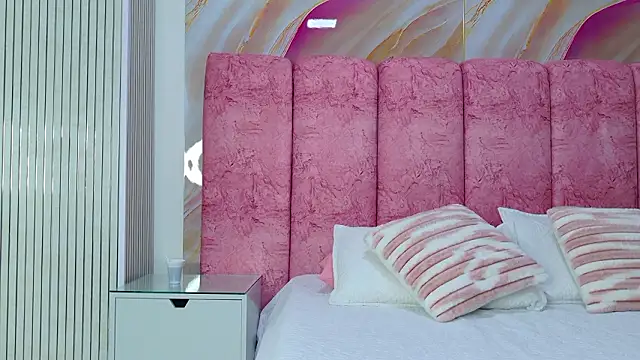 kendal rossi online show from 02.25.26