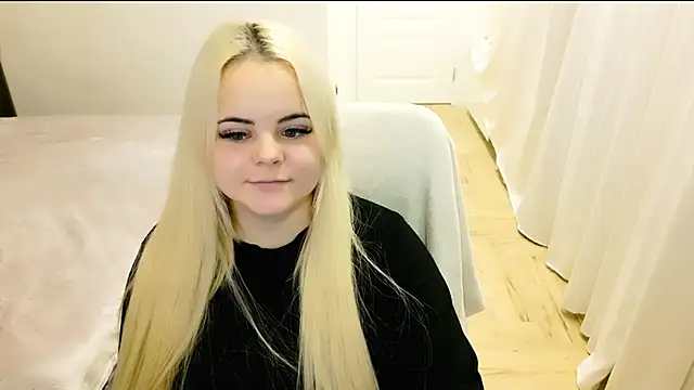 lovely-eyes online show from 01.05.25