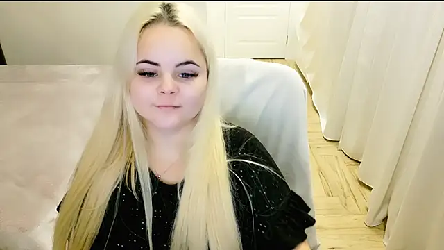 lovely-eyes online show from 01.11.25