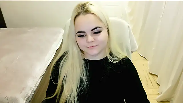 lovely-eyes online show from 02.14.25