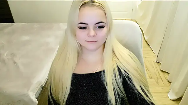 lovely-eyes online show from 02.18.25