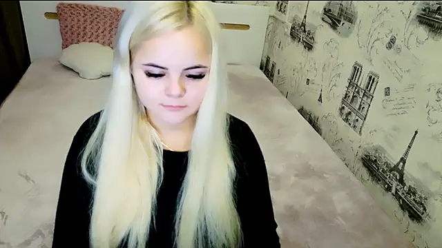 lovely-eyes online show from 11.01.25