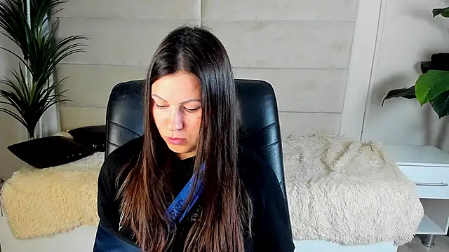 Dana  dom online show from 11.17.25