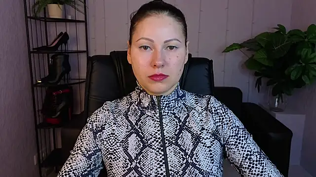 Dana  dom online show from 04.13.26