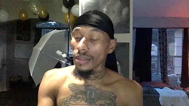 Snapshot of KingDerRico chatting on 01.05.26 KingDerRico online show from 01.05.26