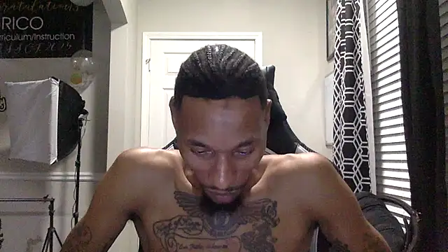 Snapshot of KingDerRico chatting on 01.09.26 KingDerRico online show from 01.09.26