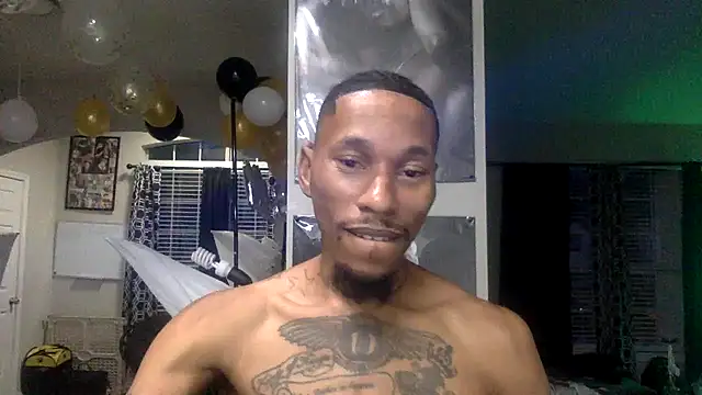 Snapshot of KingDerRico chatting on 01.11.26 KingDerRico online show from 01.11.26