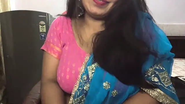 Snapshot of Gulaboo_bhabi chatting on 06.11.26 Gulaboo bhabi online show from 06.11.26