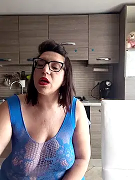 carolyne2023 online show from 03.04.26