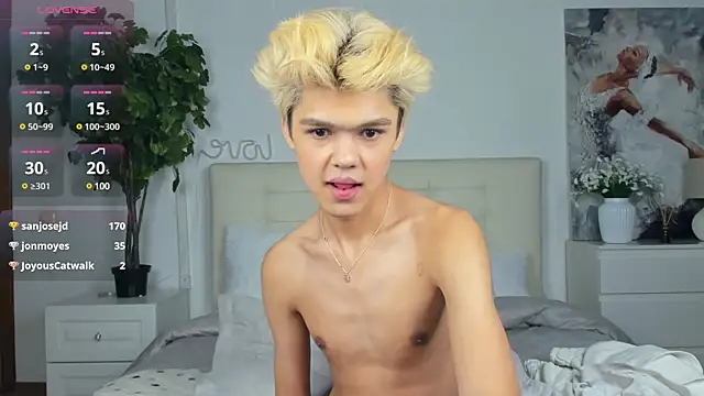 Felix Rey online show from 03.07.25