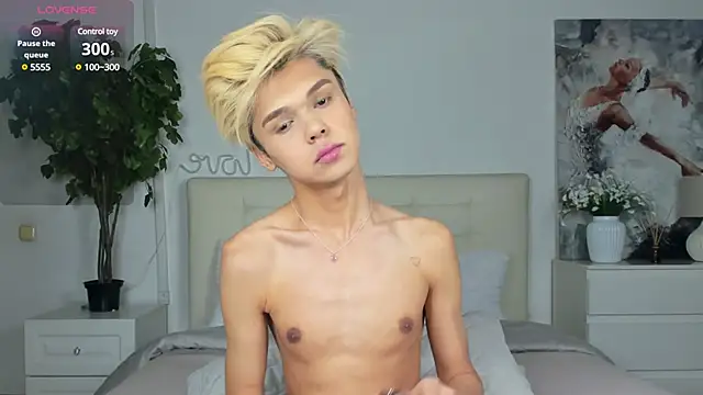 Felix Rey online show from 03.18.25