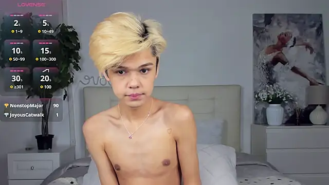 Felix Rey online show from 03.20.25