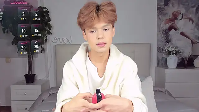 Felix Rey online show from 09.24.25