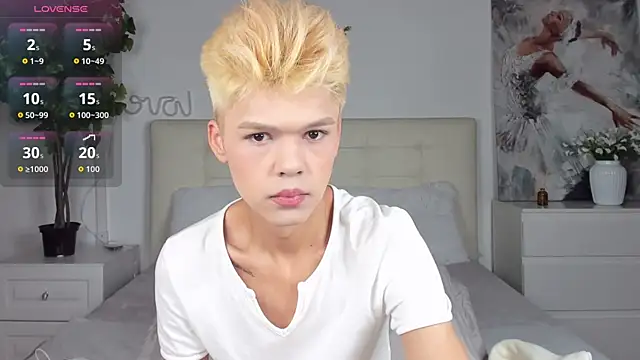 Felix Rey online show from 11.22.25