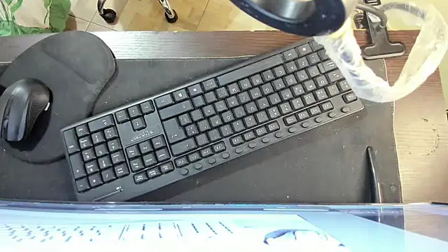 Amy Walker online show from 04.16.26