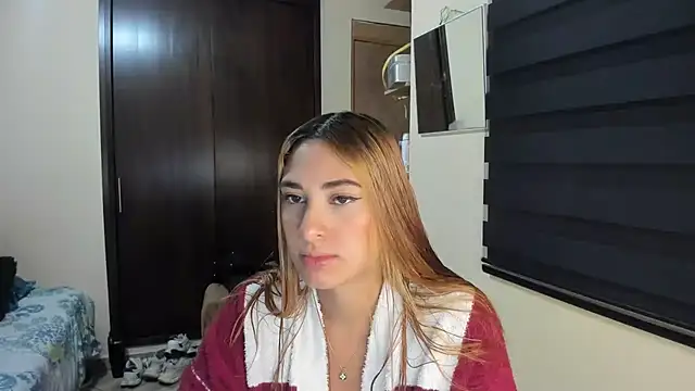 Amy Walker online show from 07.04.26