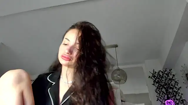 IreneVON online show from 02.14.25