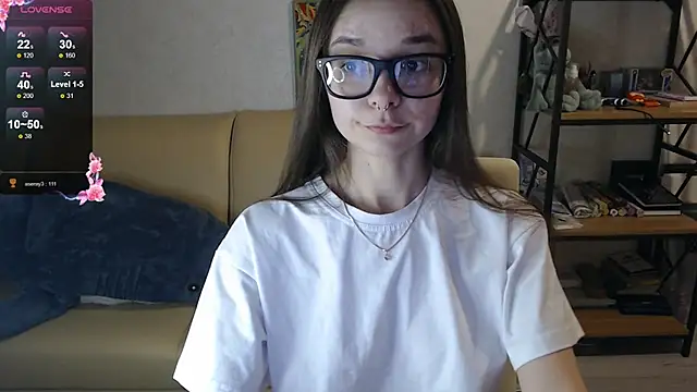 Snapshot of Amarieni chatting on 12.11.24 Amarieni online show from 12.11.24