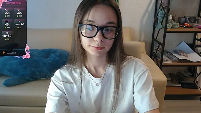 Snapshot of Amarieni chatting on 12.20.24 Amarieni online show from 12.20.24