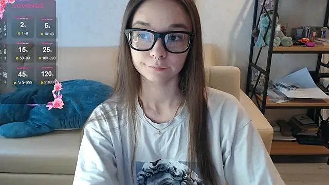 Snapshot of Amarieni chatting on 12.23.24 Amarieni online show from 12.23.24