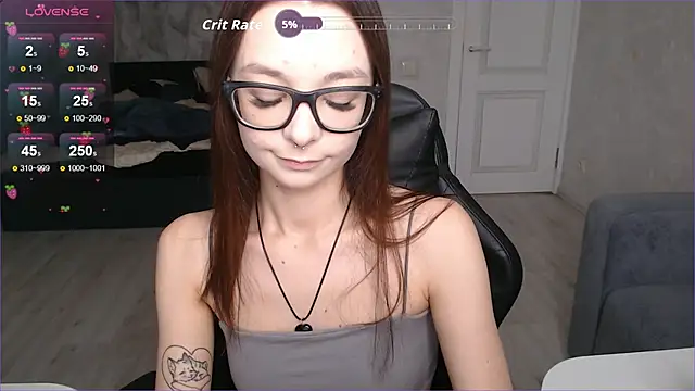 Snapshot of Amarieni chatting on 09.13.25 Amarieni online show from 09.13.25