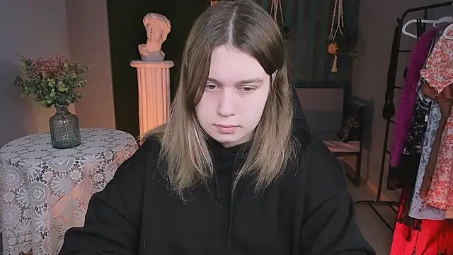 FioraMarmoris online show from 01.12.25