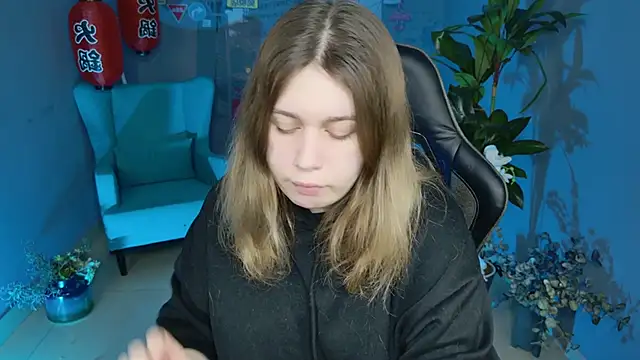 FioraMarmoris online show from 02.16.25