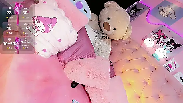 Cute Roxxy online show from 03.15.25