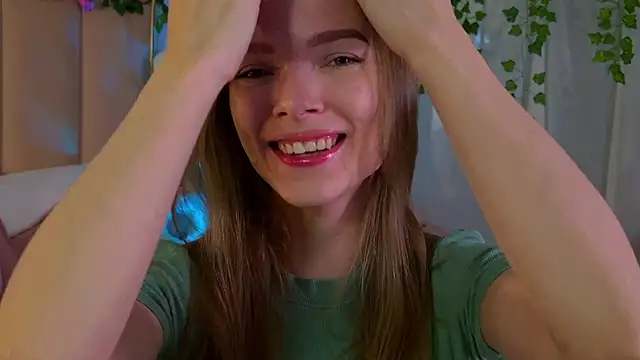 Eva Natsumi online show from 12.07.24