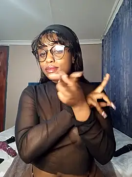 Snapshot of Queen-Chocolate chatting on 02.21.25 Queen-Chocolate online show from 02.21.25