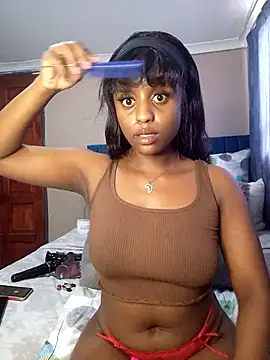 Snapshot of Queen-Chocolate chatting on 03.02.25 Queen-Chocolate online show from 03.02.25