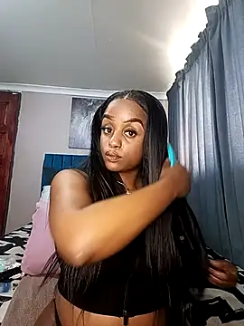 Snapshot of Queen-Chocolate chatting on 10.23.25 Queen-Chocolate online show from 10.23.25