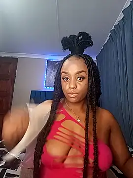 Snapshot of Queen-Chocolate chatting on 11.23.25 Queen-Chocolate online show from 11.23.25