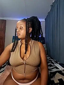 Snapshot of Queen-Chocolate chatting on 12.16.25 Queen-Chocolate online show from 12.16.25