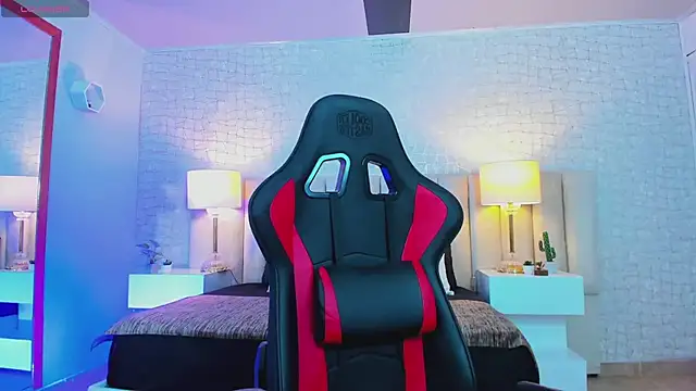 Snapshot of sara_parker069 chatting on 01.29.25 sara parker069 online show from 01.29.25