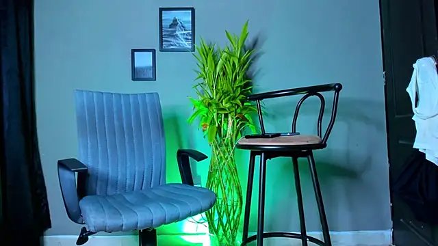 Damian 022 online show from 11.13.25