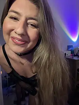 sophielove888 online show from 12.17.25